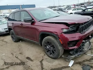 2025 Jeep Grand Cherokee Laredo with VIN 1C4RJHAG3SC274891, listed as a Copart auction lot 86952254 with 1,392 mi miles and Salvage Title. Bid and sale history available at DreamBid. Image 12.