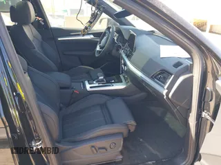 2024 Audi Q5 S line Prestige z VIN WA1FAAFY5R2134976, wystawiony jako IAAI lot #42058820 z przebiegiem 3 773 mil mil oraz . Historia ofert i sprzedaży dostępna na DreamBid. Obrazek 5.