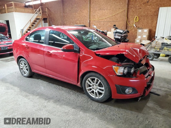 2012 Chevrolet Sonic LT z VIN 1G1JC5SH3C4140111, wystawiony jako Copart lot #57206595 z przebiegiem 126 223 mil mil oraz Szkoda całkowita • Salvage title. Historia ofert i sprzedaży dostępna na DreamBid. Obrazek 4.