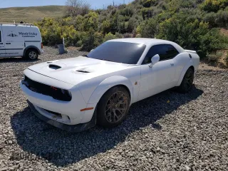 2020 Dodge Challenger R/T Scat Pack z VIN 2C3CDZFJ0LH156372, wystawiony jako Copart lot #55101735 z przebiegiem 78 998 mil mil oraz Szkoda całkowita • Salvage title. Historia ofert i sprzedaży dostępna na DreamBid. Obrazek 1.