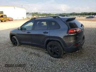 2017 Jeep Cherokee Altitude z VIN 1C4PJLAS0HW561692, wystawiony jako Copart lot #59220135 z przebiegiem 114 141 mil mil oraz Szkoda całkowita • Salvage title. Historia ofert i sprzedaży dostępna na DreamBid. Obrazek 2.