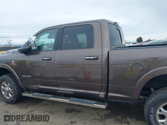 2020 Ram 2500 Laramie z VIN 3C6UR5FL5LG249102, wystawiony jako IAAI lot #41414195 z przebiegiem 42 044 mil mil oraz . Historia ofert i sprzedaży dostępna na DreamBid. Obrazek 14.