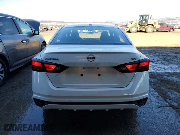 2024 Nissan Altima SV with VIN 1N4BL4DV3RN420483, listed as a Copart auction lot 83632714 with 8,444 mi miles and Clean Title. Bid and sale history available at DreamBid. Image 6.