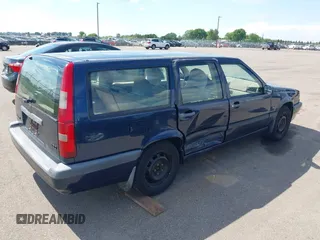 1996 Volvo 850 с VIN YV1LW5549T2227310, выставлен на аукционе IAAI как лот 42382839 с пробегом 187 485 миль миль и . История ставок и продаж доступна на DreamBid. Изображение 4.