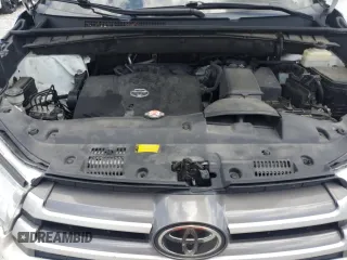 2018 Toyota Highlander SE z VIN 5TDJZRFH4JS801234, wystawiony jako Copart lot #58356715 z przebiegiem 140 265 mil mil oraz Szkoda całkowita • Salvage title. Historia ofert i sprzedaży dostępna na DreamBid. Obrazek 12.