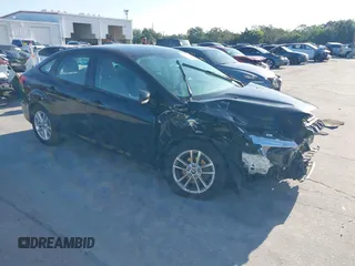 2016 Ford Focus SE with VIN 1FADP3F26GL207465, listed as a IAAI auction lot 41991122 with 133,195 mi miles. Bid and sale history available at carsss.com. Image 1.