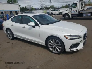 2020 Volvo S60 Momentum with VIN 7JRA22TK8LG065375, listed as a Copart auction lot 53930094 with 36,853 mi miles. Bid and sale history available at carsss.com. Image 4.