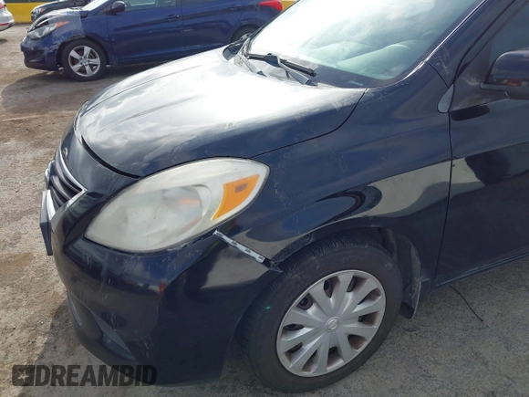 2014 Nissan Versa SV with VIN 3N1CN7APXEL831487, listed as a IAAI auction lot 41916327 with 130,304 mi miles. Bid and sale history available at carsss.com. Image 6.