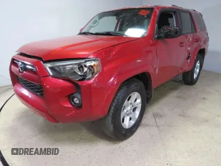 2022 Toyota 4Runner SR5 z VIN JTEEU5JR3N5268003, wystawiony jako Copart lot #69142364 z przebiegiem 42 059 mil mil oraz Szkoda całkowita • Salvage title. Historia ofert i sprzedaży dostępna na DreamBid. Obrazek 2.