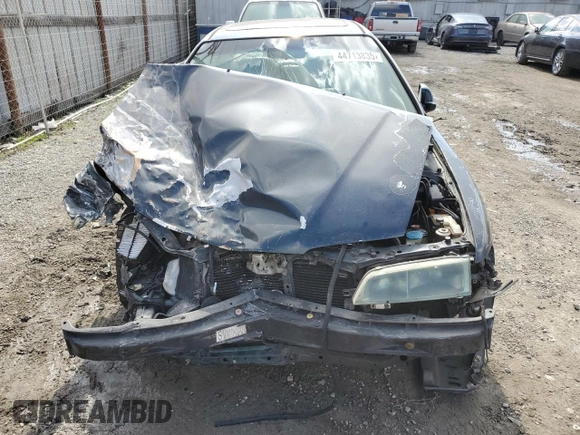 1997 Honda Accord EX with VIN 1HGCD5668VA262569, listed as a Copart auction lot 44713835 with 261,346 mi miles and Salvage Title. Bid and sale history available at DreamBid. Image 5.