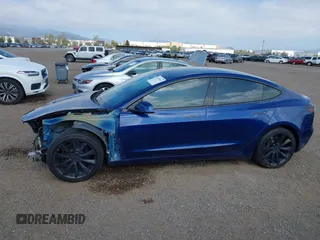 2020 Tesla Model 3 Standard Range Plus z VIN 5YJ3E1EA5LF708885, wystawiony jako IAAI lot #42172952 z przebiegiem 58 882 mil mil oraz . Historia ofert i sprzedaży dostępna na DreamBid. Obrazek 15.