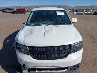 2018 Dodge Journey Crossroad z VIN 3C4PDCGG3JT475783, wystawiony jako IAAI lot #42116205 z przebiegiem 144 789 mil mil oraz . Historia ofert i sprzedaży dostępna na DreamBid. Obrazek 12.