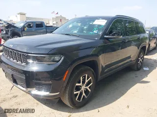 2024 Jeep Grand Cherokee L Limited with VIN 1C4RJKBG8R8529981, listed as a IAAI auction lot 41948900 with 39,403 mi miles. Bid and sale history available at carsss.com. Image 17.