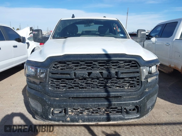 2024 Ram 2500 Tradesman with VIN 3C6UR5HL7RG157723, listed as a IAAI auction lot 41128531 with 56,820 mi miles and . Bid and sale history available at DreamBid. Image 12.