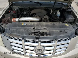 2009 Cadillac Escalade z VIN 1GYFK23229R284067, wystawiony jako Copart lot #55774135 z przebiegiem 160 978 mil mil oraz Szkoda całkowita • Salvage title. Historia ofert i sprzedaży dostępna na DreamBid. Obrazek 12.