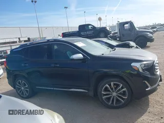 2019 GMC Terrain Denali z VIN 3GKALSEX8KL196647, wystawiony jako IAAI lot #41776987 z przebiegiem 119 829 mil mil oraz . Historia ofert i sprzedaży dostępna na DreamBid. Obrazek 13.