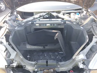 2013 Tesla Model S z VIN 5YJSA1DN6DFP03367, wystawiony jako IAAI lot #42565978 z przebiegiem 105 945 mil mil oraz . Historia ofert i sprzedaży dostępna na DreamBid. Obrazek 10.