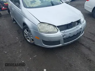 2010 Volkswagen Jetta TDI с VIN 3VWAL7AJ6AM082663, выставлен на аукционе IAAI как лот 42337155 с пробегом Не указан миль и . История ставок и продаж доступна на DreamBid. Изображение 11.