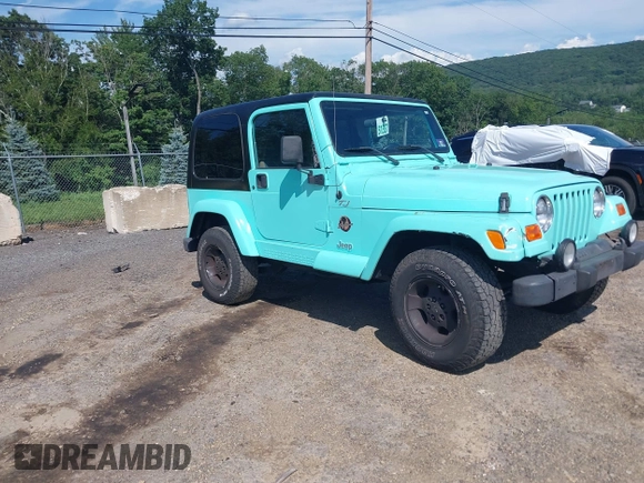 2002 Jeep Wrangler Sahara с VIN 1J4FA59S62P768112, выставлен на аукционе IAAI как лот 42657738 с пробегом 196 571 миль миль и . История ставок и продаж доступна на DreamBid. Изображение 1.