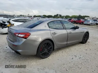 2019 Maserati Ghibli z VIN ZAM57XSA2K1328545, wystawiony jako Copart lot #56291895 z przebiegiem 53 625 mil mil oraz Tytuł czysty. Historia ofert i sprzedaży dostępna na DreamBid. Obrazek 3.