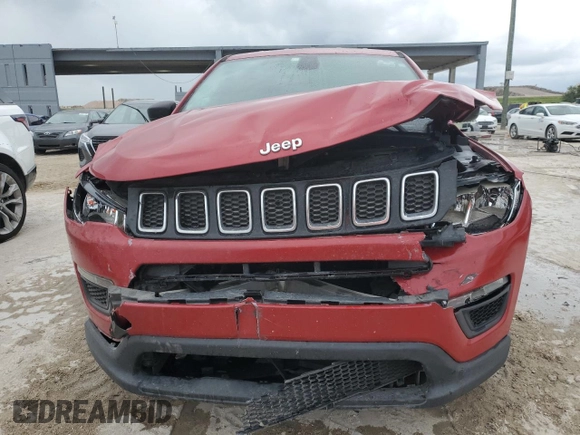 2018 Jeep Compass Sport with VIN 3C4NJCAB6JT409466, listed as a Copart auction lot 54982045 with 81,985 mi miles and Salvage title. Bid and sale history available at DreamBid. Image 5.