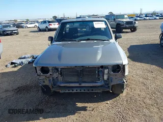 1994 Toyota Pickup with VIN 4TARN81A2RZ157385, listed as a IAAI auction lot 41999184 with 237,085 mi miles and . Bid and sale history available at DreamBid. Image 13.