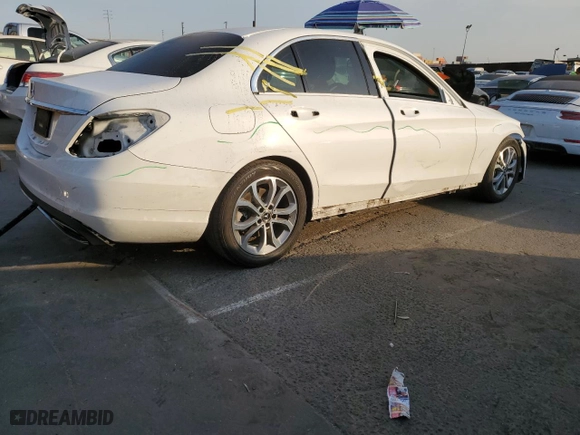 2018 Mercedes-Benz C-Class C 300 with VIN 55SWF4JB7JU271087, listed as a Copart auction lot 87267934 with 93,400 mi miles and Salvage Title. Bid and sale history available at carsss.com. Image 3.