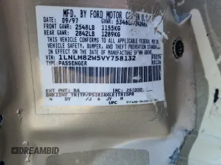 1997 Lincoln Town Car Signature z VIN 1LNLM82W5VY758132, wystawiony jako Copart lot #42643405 z przebiegiem Nie podano mil oraz Szkoda całkowita • Salvage title. Historia ofert i sprzedaży dostępna na DreamBid. Obrazek 12.