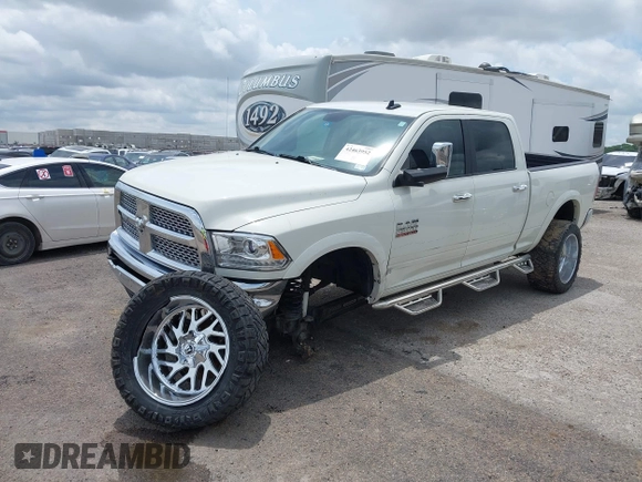 2018 Ram 2500 Laramie с VIN 3C6UR5FL6JG325908, выставлен на аукционе IAAI как лот 42463952 с пробегом 54 496 миль миль и . История ставок и продаж доступна на DreamBid. Изображение 17.