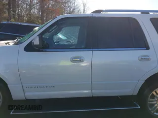 2013 Lincoln Navigator z VIN 5LMJJ2H57DEL08622, wystawiony jako IAAI lot #41759357 z przebiegiem 157 131 mil mil oraz . Historia ofert i sprzedaży dostępna na DreamBid. Obrazek 14.