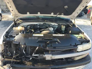 2000 Chevrolet Silverado 1500 with VIN 2GCEC19WXY1113447, listed as a Copart auction lot 77107304 with 242,406 mi miles and Salvage Title. Bid and sale history available at DreamBid. Image 11.