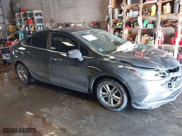 2017 Chevrolet Cruze LT with VIN 1G1BE5SM0H7136714, listed as a IAAI auction lot 41564137 with 123,020 mi miles. Bid and sale history available at carsss.com. Image 1.