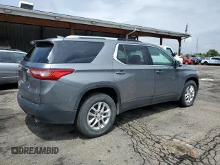 2018 Chevrolet Traverse LT Cloth z VIN 1GNERGKW9JJ170589, wystawiony jako Copart lot #55987725 z przebiegiem 125 818 mil mil oraz Szkoda całkowita • Salvage title. Historia ofert i sprzedaży dostępna na DreamBid. Obrazek 3.