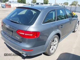 2013 Audi allroad A4 Premium Plus z VIN WA1UFAFL7DA044000, wystawiony jako IAAI lot #42346281 z przebiegiem 107 019 mil mil oraz . Historia ofert i sprzedaży dostępna na DreamBid. Obrazek 4.