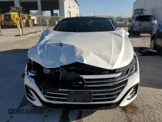 2021 Volkswagen Arteon SEL R-Line z VIN WVWSR7AN1ME012541, wystawiony jako Copart lot #82738604 z przebiegiem 67 449 mil mil oraz Szkoda całkowita • Salvage title. Historia ofert i sprzedaży dostępna na DreamBid. Obrazek 5.
