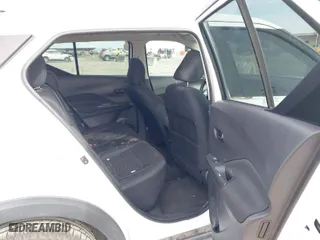 2021 Nissan Kicks S with VIN 3N1CP5BV4ML545032, listed as a IAAI auction lot 41722907 with 58,299 mi miles. Bid and sale history available at carsss.com. Image 8.