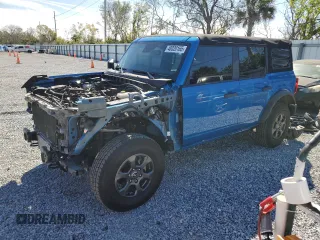 2021 Ford Bronco with VIN 1FMDE5BH6MLA97434, listed as a Copart auction lot 48020165 with 17,945 mi miles and Salvage Title. Bid and sale history available at carsss.com. Image 1.