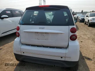 2014 Smart fortwo Pure with VIN WMEEJ3BA6EK781775, listed as a Copart auction lot 60372575 with 33,300 mi miles and Clean title. Bid and sale history available at DreamBid. Image 6.