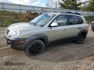 2006 Hyundai Tucson GLS with VIN KM8JN72D56U370632, listed as a Copart auction lot 76700704 with 146,277 mi miles and Clean Title. Bid and sale history available at carsss.com. Image 1.