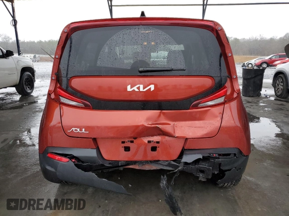 2022 Kia Soul LX with VIN KNDJ23AU0N7817033, listed as a Copart auction lot 44683555 with 43,520 mi miles and Salvage Title. Bid and sale history available at carsss.com. Image 6.