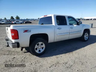 2011 Chevrolet Silverado 1500 LT with VIN 3GCPKSE35BG229070, listed as a Copart auction lot 53318815 with 183,395 mi miles and Salvage Title. Bid and sale history available at DreamBid. Image 3.