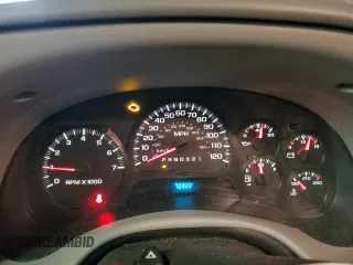 2007 Chevrolet TrailBlazer LS with VIN 1GNDT13S872245582, listed as a Copart auction lot 49052775 with 70,822 mi miles and Salvage Title. Bid and sale history available at DreamBid. Image 9.