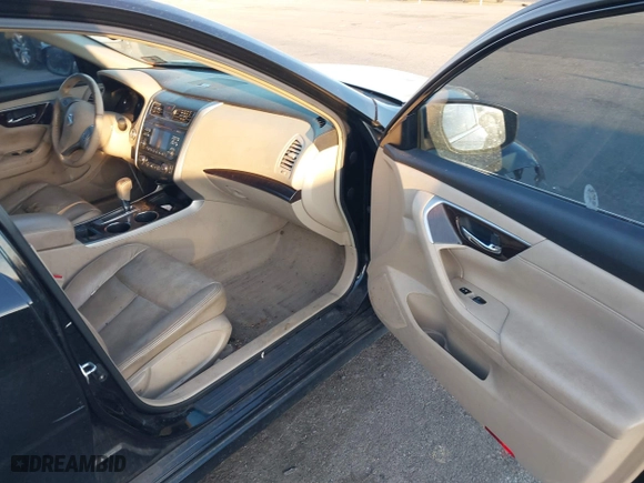 2013 Nissan Altima 2.5 SL with VIN 1N4AL3AP5DC246223, listed as a IAAI auction lot 41351155 with 139,298 mi miles. Bid and sale history available at carsss.com. Image 5.