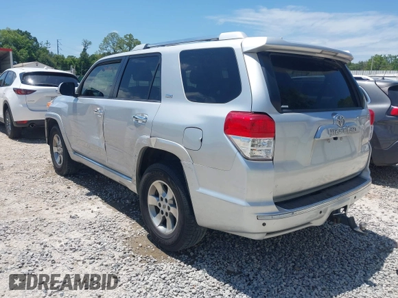 2013 Toyota 4Runner SR5 with VIN JTEZU5JR4D5050331, listed as a IAAI auction lot 42340443 with 220,799 mi miles and . Bid and sale history available at DreamBid. Image 3.