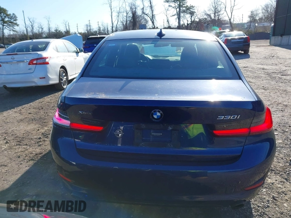 2020 BMW 3 Series 330i xDrive with VIN 3MW5R7J00L8B32413, listed as a IAAI auction lot 41940191 with 46,406 mi miles. Bid and sale history available at carsss.com. Image 16.