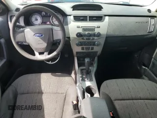 2008 Ford Focus SE z VIN 1FAHP35N18W272057, wystawiony jako Copart lot #59867425 z przebiegiem 293 894 mil mil oraz Szkoda całkowita • Salvage title. Historia ofert i sprzedaży dostępna na DreamBid. Obrazek 8.