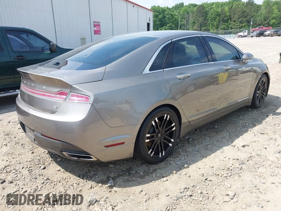 2015 Lincoln MKZ with VIN 3LN6L2GK9FR616272, listed as a IAAI auction lot 42142551 with Not Provided miles and . Bid and sale history available at DreamBid. Image 4.