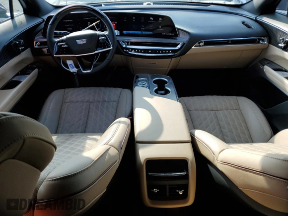 2024 Cadillac LYRIQ Luxury z VIN 1GYKPSRK6RZ121087, wystawiony jako Copart lot #83309844 z przebiegiem 3038 mil mil oraz Szkody całkowita. Historia ofert i sprzedaży dostępna na DreamBid. Obrazek 8.