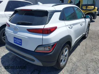 2023 Hyundai Kona SEL with VIN KM8K32AB3PU049347, listed as a IAAI auction lot 42002006 with 21,225 mi miles and . Bid and sale history available at DreamBid. Image 4.