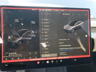 2024 Tesla Model 3 z VIN 5YJ3E1EA7RF760219, wystawiony jako Copart lot #52173225 z przebiegiem 6 730 mil mil oraz Szkoda całkowita • Salvage title. Historia ofert i sprzedaży dostępna na DreamBid. Obrazek 9.